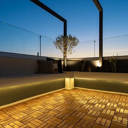 Urban Hive 2-story With Roof Garden Heraklion (Crete)